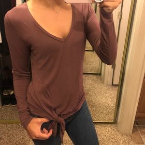 Express Knotted V-Neck Tee